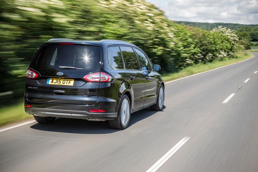  Ford Galaxy 2015 года  (UK) (фото 4 из 27)